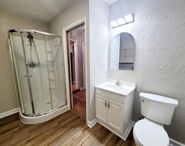 3116 W University Avenue - Photo Thumbnail 17