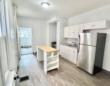 1410 W Turner Street - Photo Thumbnail 7
