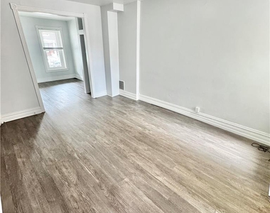 1410 W Turner Street - Photo Thumbnail 2