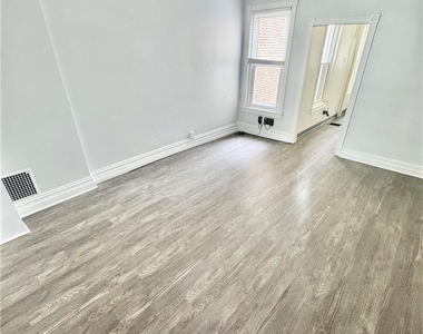 1410 W Turner Street - Photo Thumbnail 1