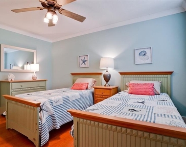 401 Palm Tree Drive - Photo Thumbnail 29