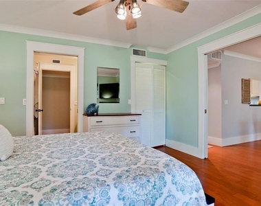 401 Palm Tree Drive - Photo Thumbnail 26