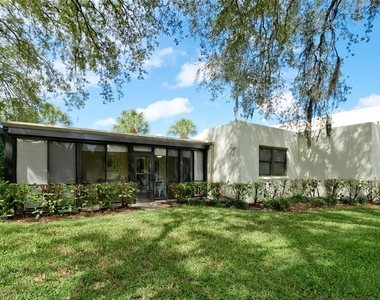 401 Palm Tree Drive - Photo Thumbnail 31