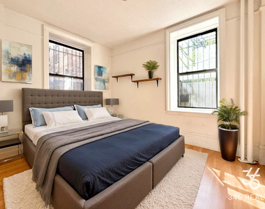 555 Edgecombe Avenue - Photo Thumbnail 1