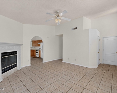 12637 Setting Sun Drive - Photo Thumbnail 9