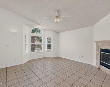 12637 Setting Sun Drive - Photo Thumbnail 7