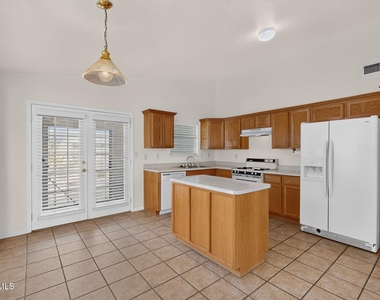 12637 Setting Sun Drive - Photo Thumbnail 10