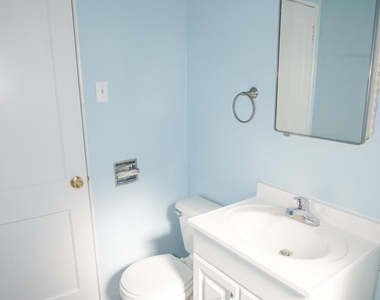3308 Sacramento Avenue - Photo Thumbnail 5