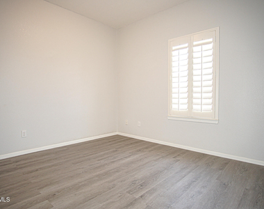 5902 Redstone Mesa Court - Photo Thumbnail 10