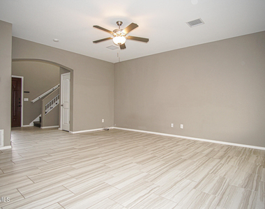 1077 Indigo Sky Street - Photo Thumbnail 6