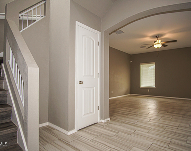 1077 Indigo Sky Street - Photo Thumbnail 3