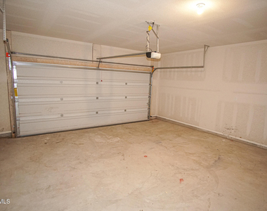 1077 Indigo Sky Street - Photo Thumbnail 31