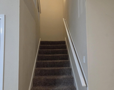 2988 Tierra Cortez Avenue - Photo Thumbnail 16