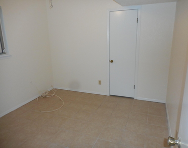 3110 Isla Marino Street - Photo Thumbnail 14