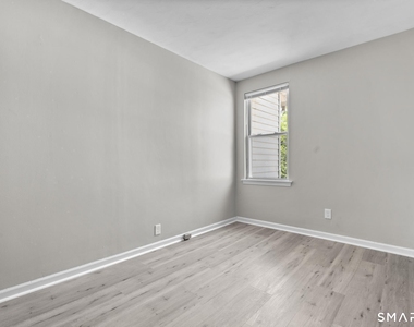 106 Birch Street - Photo Thumbnail 4