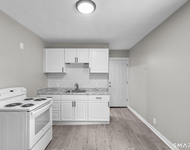106 Birch Street - Photo Thumbnail 3