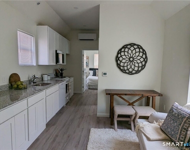 1187 Broad Street - Photo Thumbnail 3