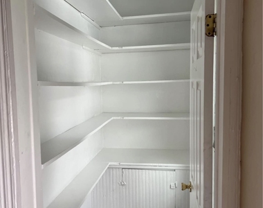220 Alpine Street - Photo Thumbnail 5