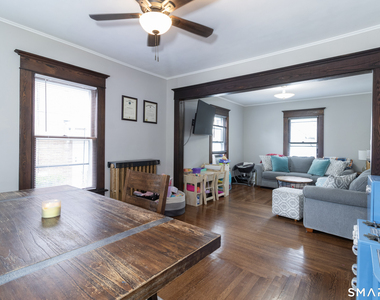 271 Brown Street - Photo Thumbnail 8