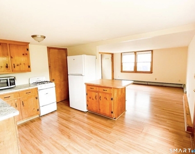 46 Clark Street - Photo Thumbnail 5