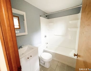 46 Clark Street - Photo Thumbnail 8
