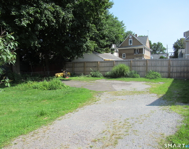 112 Bennett Street - Photo Thumbnail 19