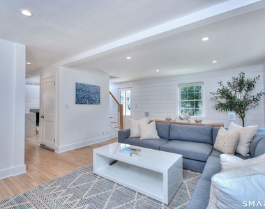 537 Penfield Road - Photo Thumbnail 10