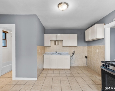 66 Standish Street - Photo Thumbnail 4