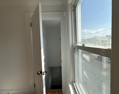 20 Parker Avenue - Photo Thumbnail 5