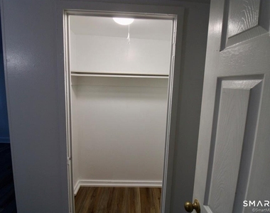 525 Boston Post Road - Photo Thumbnail 7