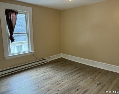 192 Liberty Street - Photo Thumbnail 3