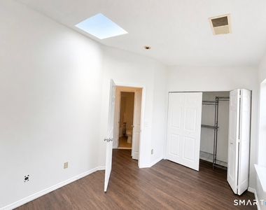 309 Terrace Avenue - Photo Thumbnail 19