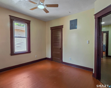 2-4 Mortson Street - Photo Thumbnail 16