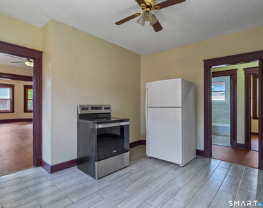2-4 Mortson Street - Photo Thumbnail 8