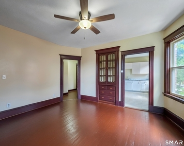 2-4 Mortson Street - Photo Thumbnail 2