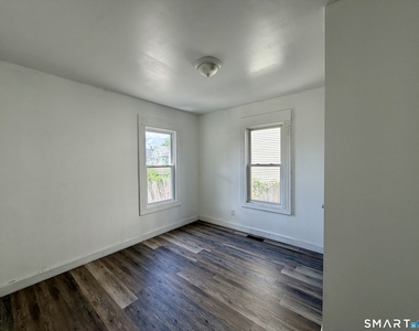 265 Bunnell Street - Photo Thumbnail 4