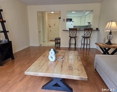 1525 Putnam Avenue - Photo Thumbnail 2