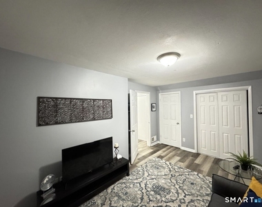21 Pond Lily Avenue - Photo Thumbnail 6
