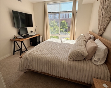 301 Commons Park - Photo Thumbnail 7
