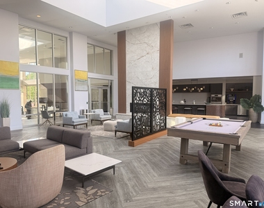 301 Commons Park - Photo Thumbnail 10