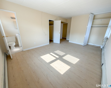 27 Northill Street - Photo Thumbnail 9