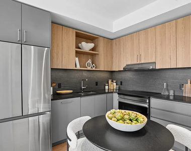 55 Willoughby Street - Photo Thumbnail 3