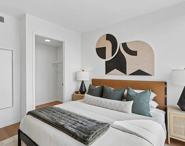 55 Willoughby Street - Photo Thumbnail 6
