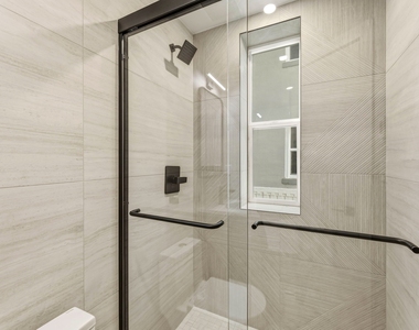 315 West Broadway - Photo Thumbnail 6
