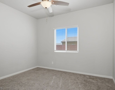 73 Hawk Avenue - Photo Thumbnail 31