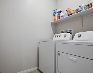 73 Hawk Avenue - Photo Thumbnail 32