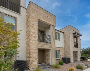 902 Bronzite Street - Photo Thumbnail 36