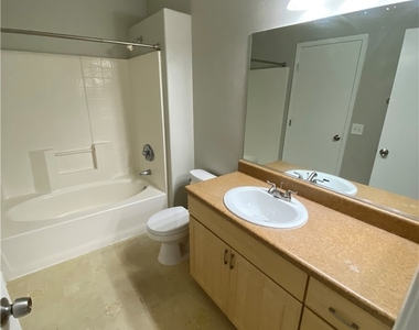 8250 N Grand Canyon Drive - Photo Thumbnail 10