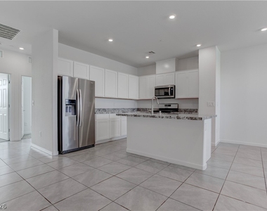 929 Kyanite Lane - Photo Thumbnail 4