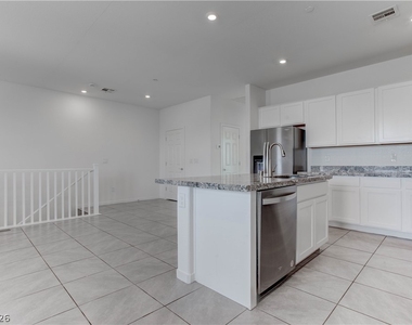 929 Kyanite Lane - Photo Thumbnail 9